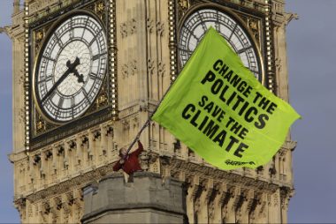 Greenpeace atop the Palace of Westminster (Greenpeace)