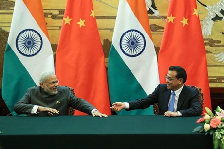 Li and Modi - 15 May 2015 - 460 (Chinese government)