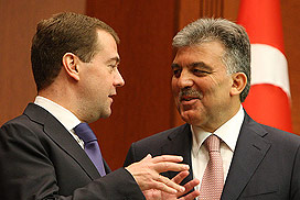 Medvedev and Gul (Image: Presidential Press and Information Office)