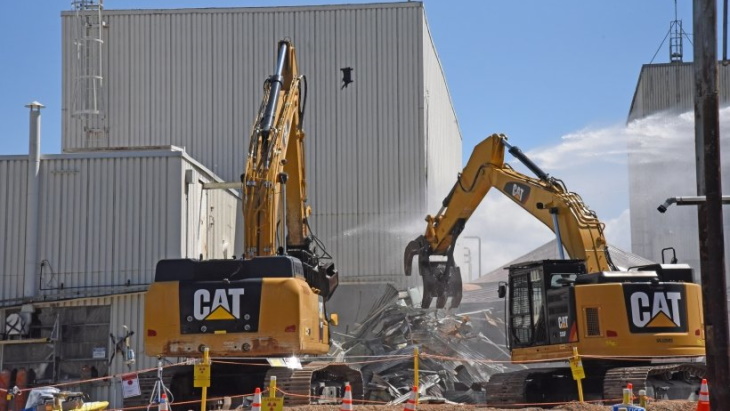 First ORNL research reactor demolished