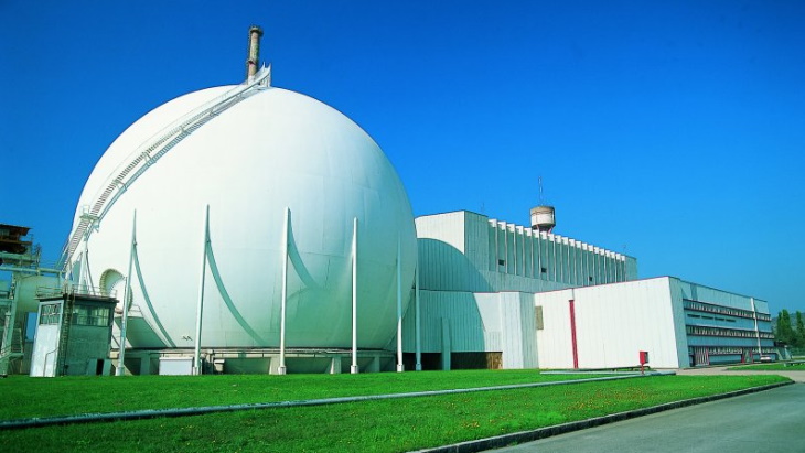 Tender issued for removal of Italian reactor vessel