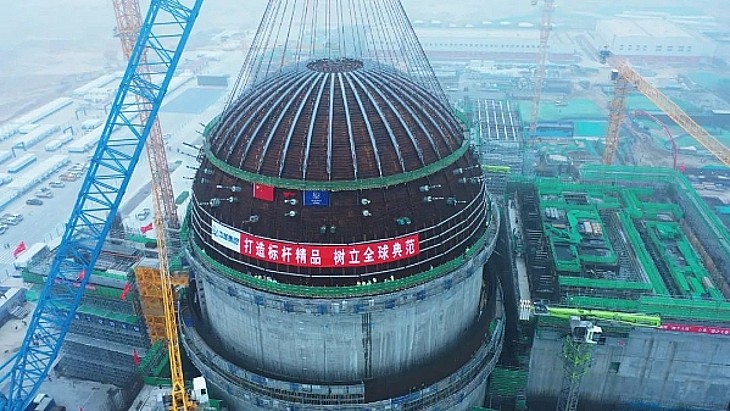 Dome hoisted into place on Xudapu 3