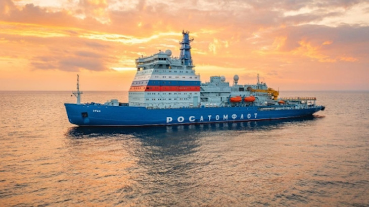 Ceremony held for icebreaker Ural's first working journey