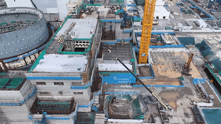 Lianjiang unit 1 auxiliary building topped off