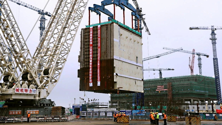 Largest module installed at second Lufeng unit