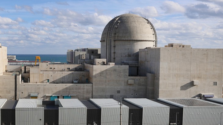 New Korean reactor cleared for start up