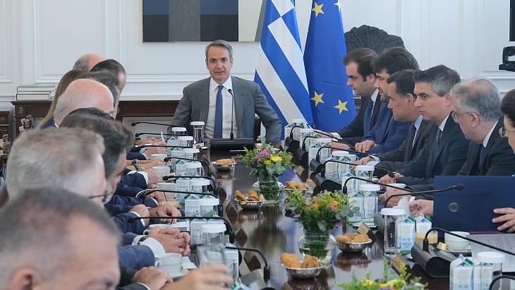 Greek ministers to examine nuclear energy options