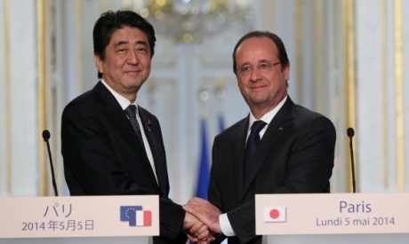 Abe and Hollande, May 2014 (Elysee) 460x275