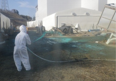 Anti-scattering test at Fukushima Daiichi